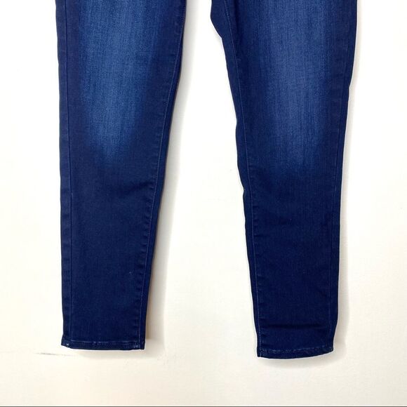 Levi's 710 Super Skinny Mid Rise Denim Jeans Dark Wash Cotton Blend Women's 32 - Picture 3 of 11